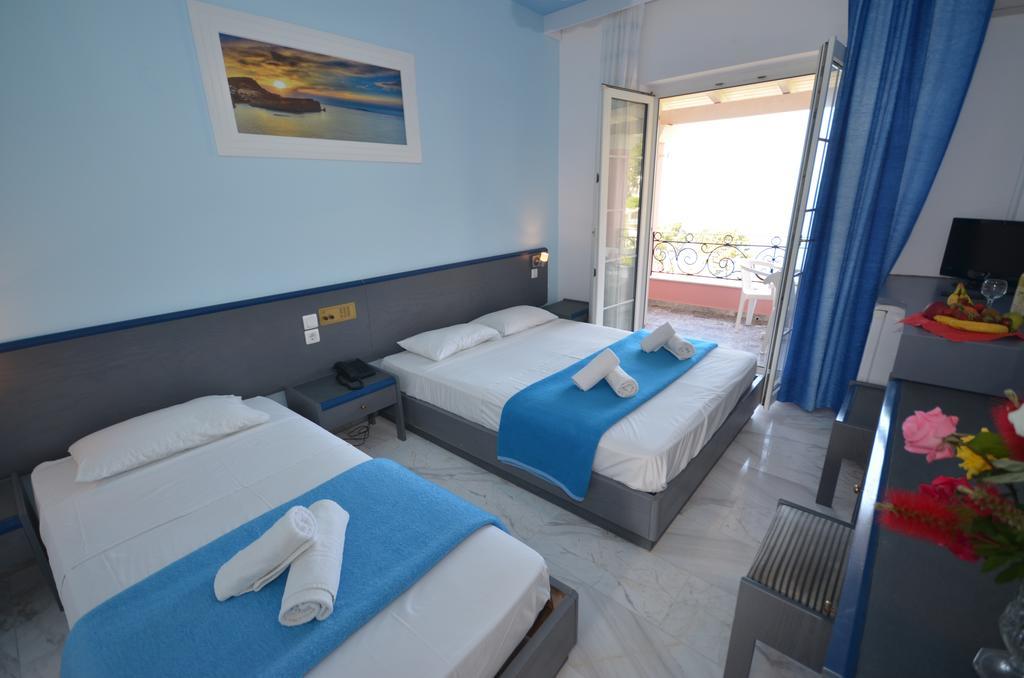 Hotel Elena Ермонес Екстер'єр фото
