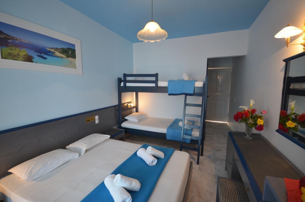 Hotel Elena Ермонес Екстер'єр фото