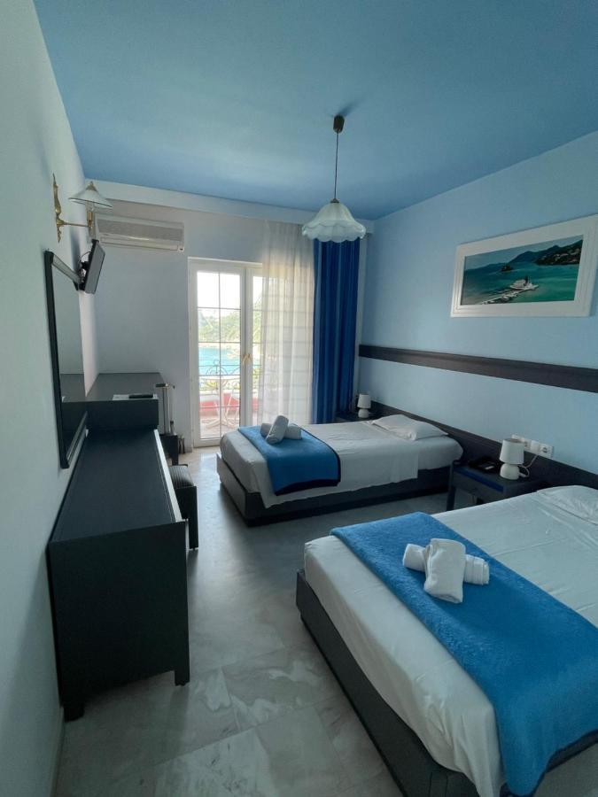 Hotel Elena Ермонес Екстер'єр фото